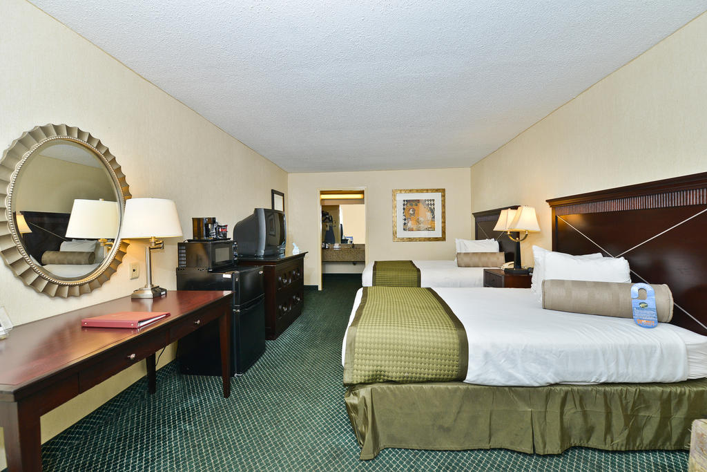 Quality Inn Windsor Mill Room photo